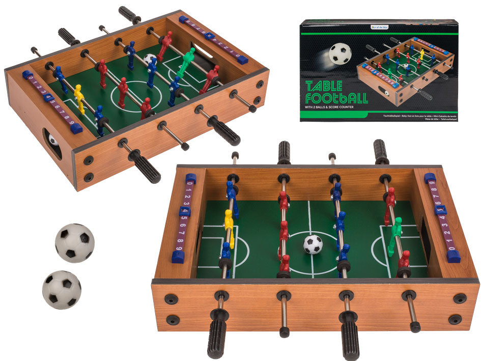 Tischfußball aus Holz mit Gravur