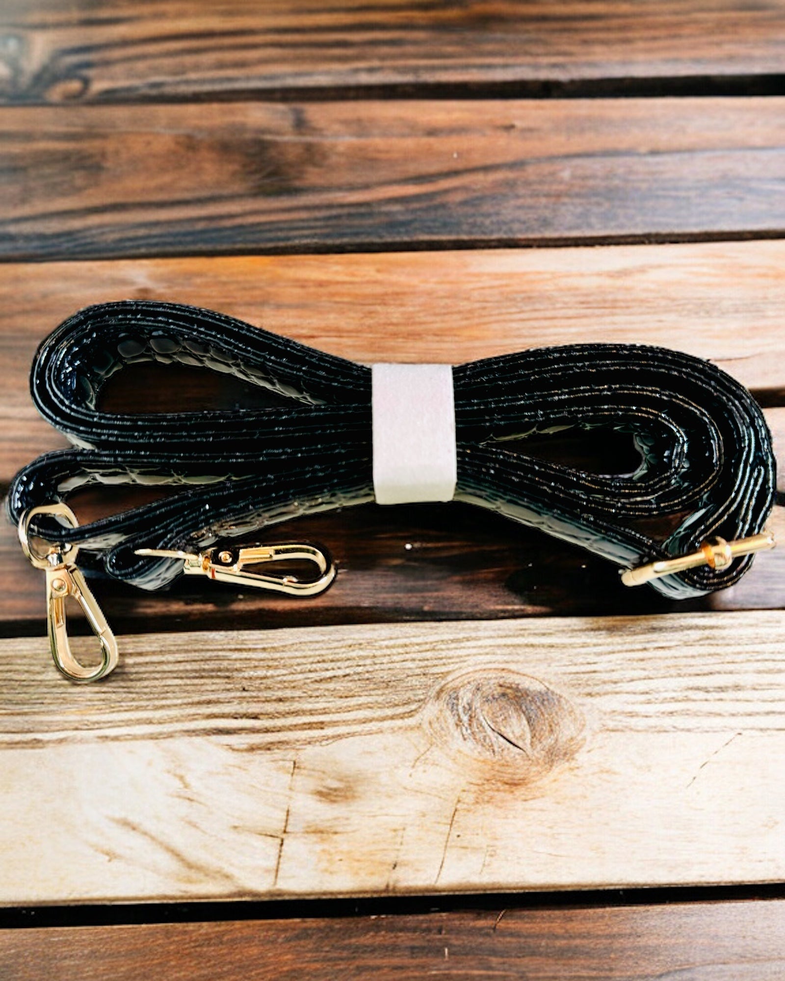 Damentasche „Elegantes Klavier“ in Schwarz und Weiß