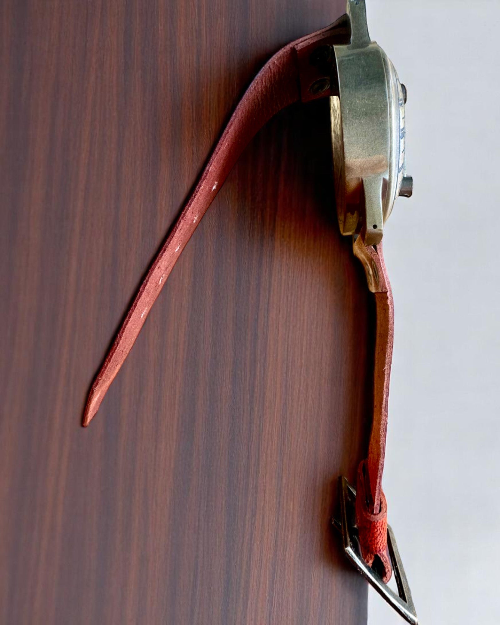 Sonnenuhr mit Kompass - Handgefertigt, Authentisches Handwerk, Gravurmöglichkeit