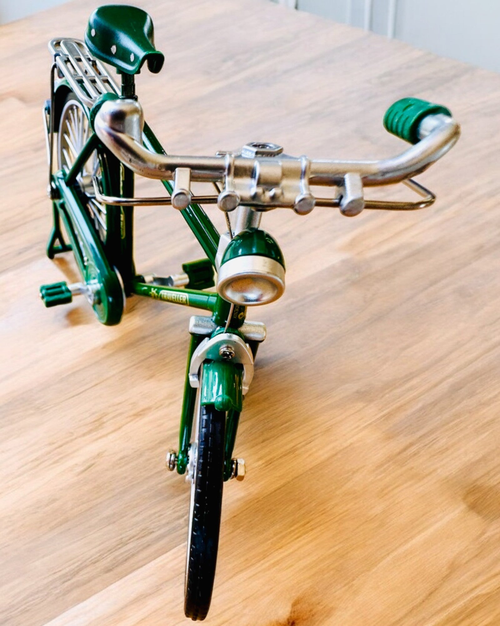 Modell des Fahrrads "Retro Classic" - Miniatur mit Gravur, ideal als Geschenk