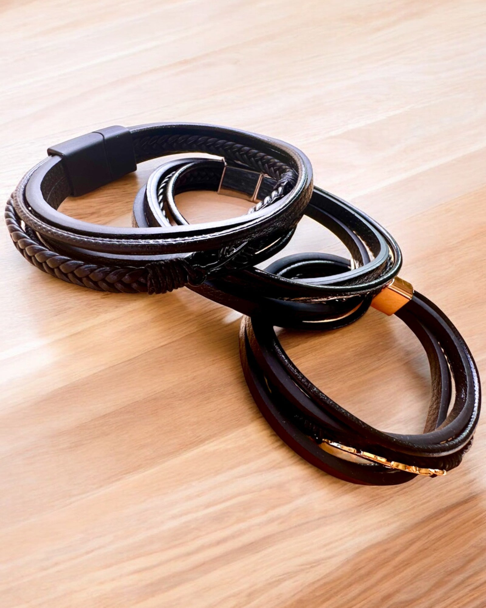 Armband "Orzeł" mit Gravuroption, 3 Farbvarianten