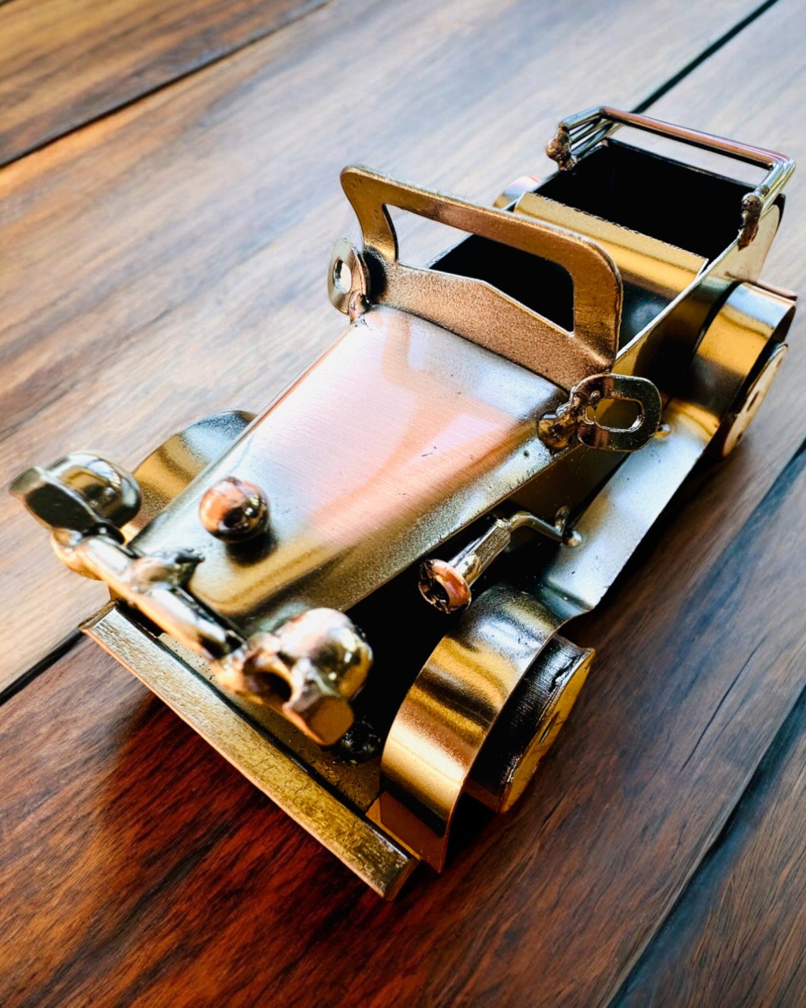 Retro Klassisches Auto, Auto, aus Eisen - Kollektion "Vintage Drive", Automodell, Personalisierung mit Gravur als Geschenk