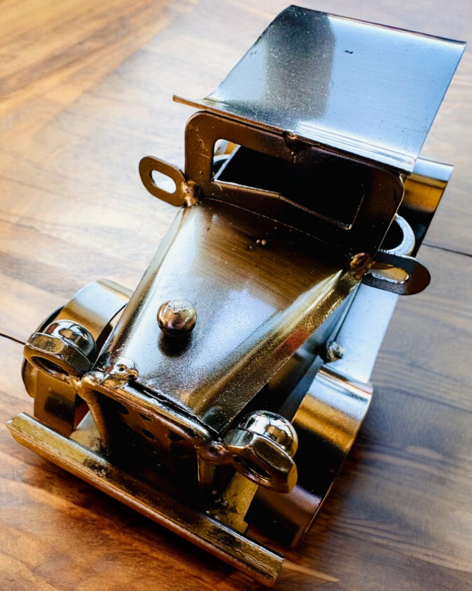 Retro Klassisches Auto, Auto, aus Eisen - Kollektion "Vintage Drive", Automodell, Personalisierung mit Gravur als Geschenk