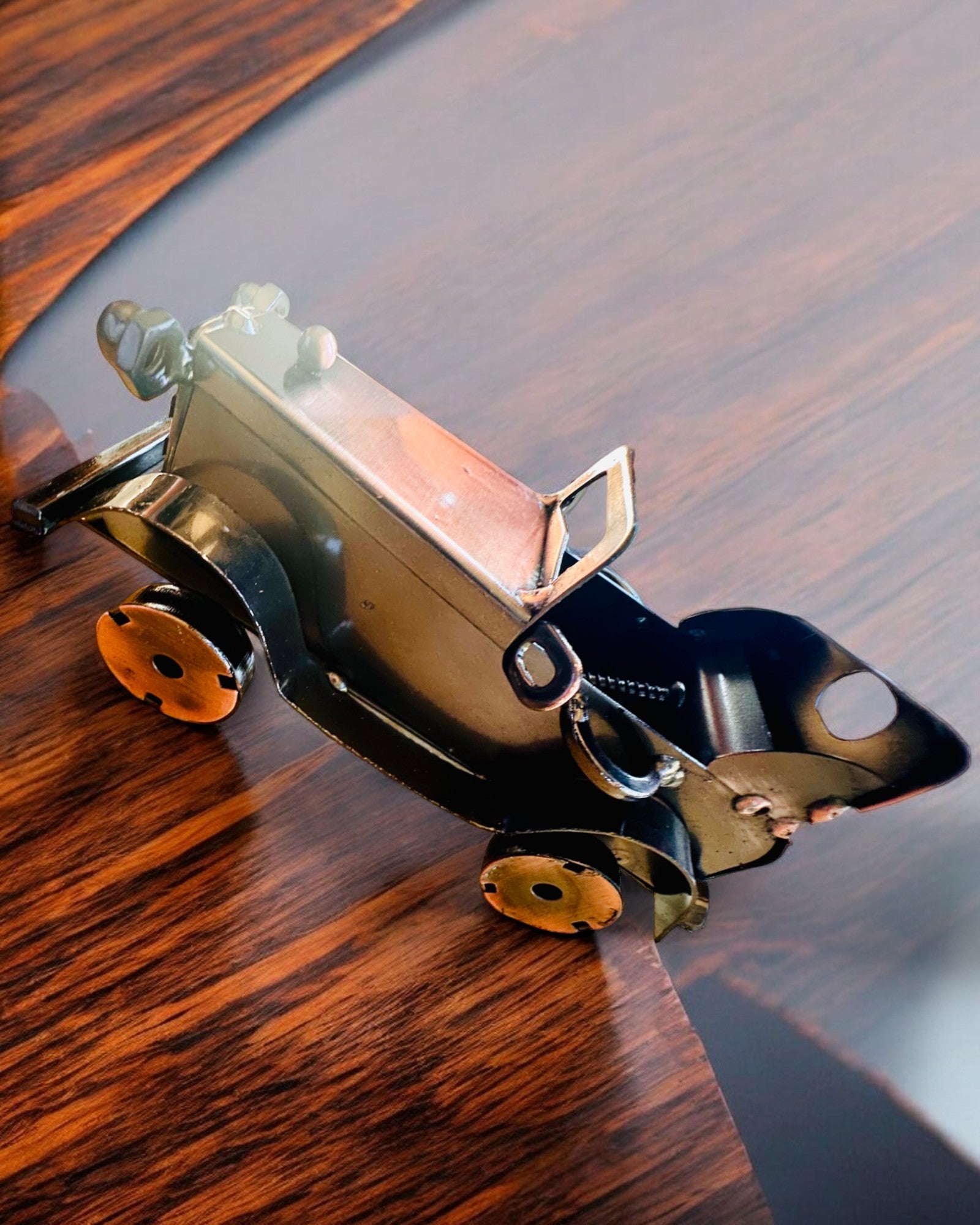 Retro Klassisches Auto, Auto, aus Eisen - Kollektion "Vintage Drive", Automodell, Personalisierung mit Gravur als Geschenk