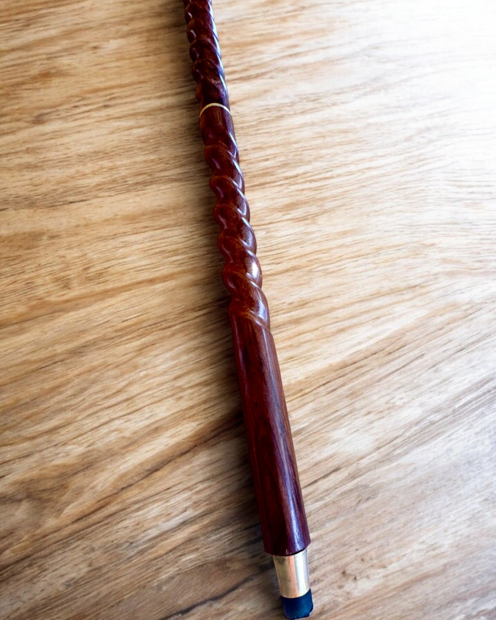 Spazierstock - WIKING mit einem Kopf in Form eines Kriegshammers, Möglichkeit der Personalisierung mit Gravur als Geschenk