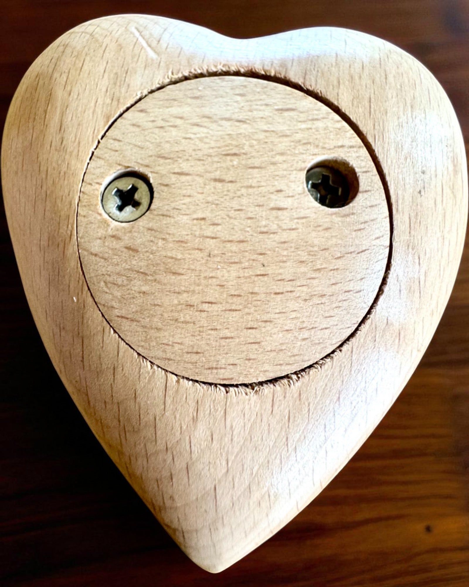 Holzherz, 9 cm Schatulle für geheime Gefühle, Möglichkeit der Personalisierung mit Gravur als Geschenk