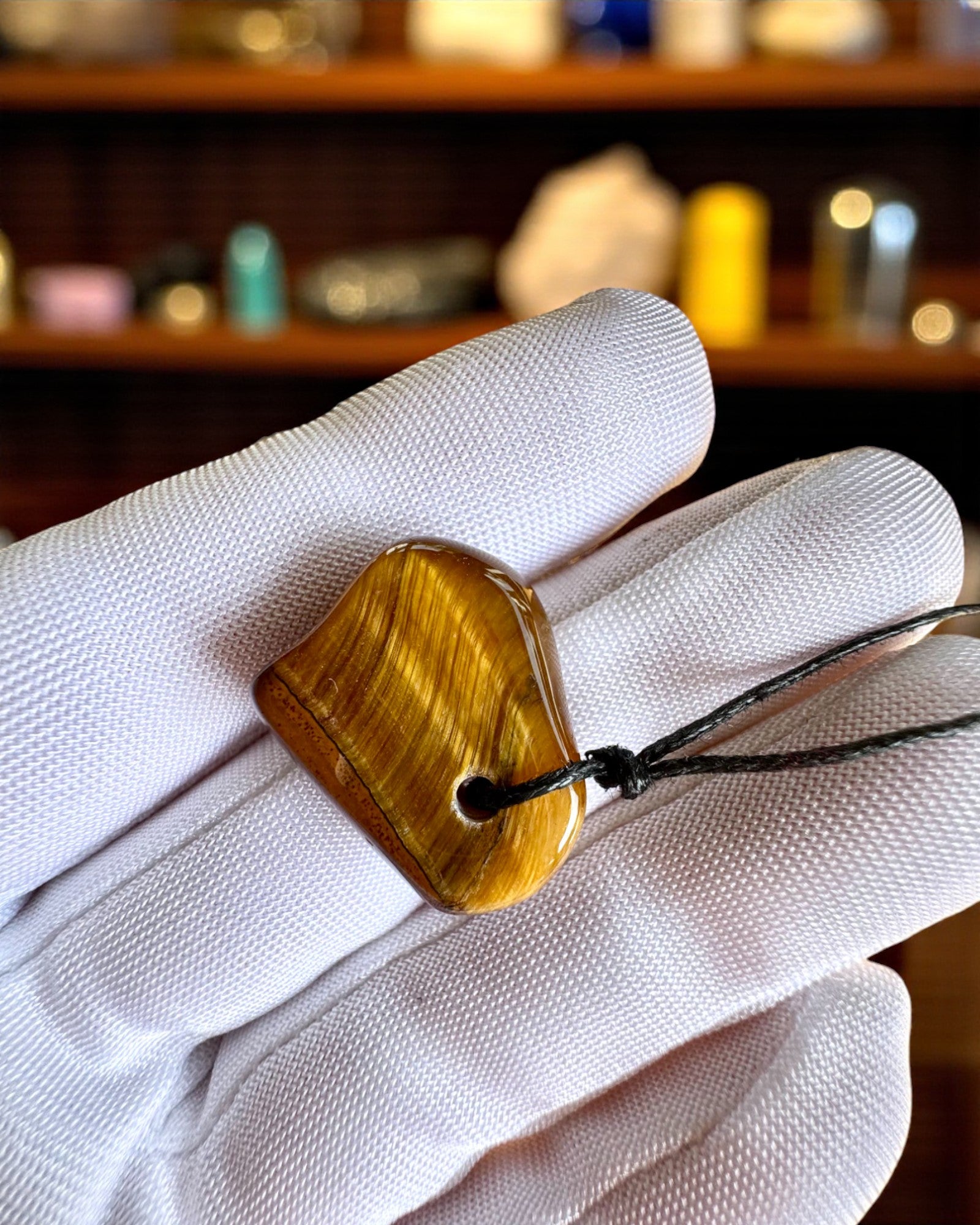 Intentionale Kerze Tigerkraft – Selbstbewusstsein und Wohlstand, 250 ml, Möglichkeit zur Personalisierung des Deckels als Geschenk