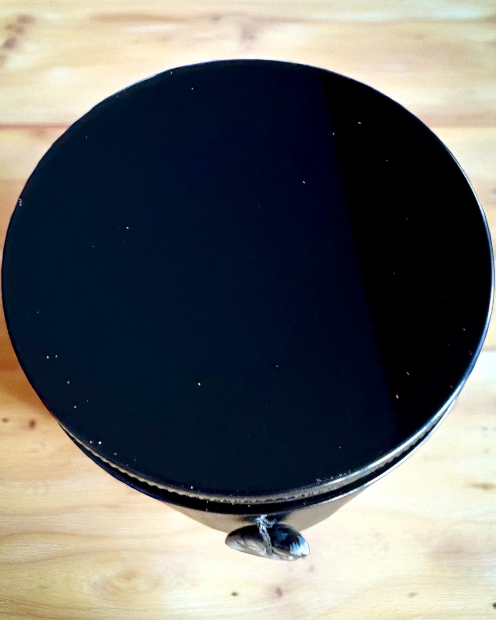 Intentionale Sojakerze 250 ml mit Naturstein – wählen Sie Ihre Energie: Citrin oder Granat, Personalisierung mit Gravur als Geschenk