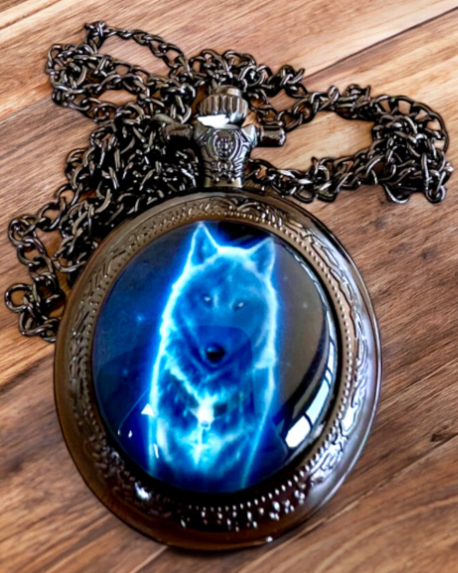 Taschenuhr Lunar Wolf – Mondwolf-Uhr, mit der Möglichkeit zur Personalisierung durch Gravur als Geschenk