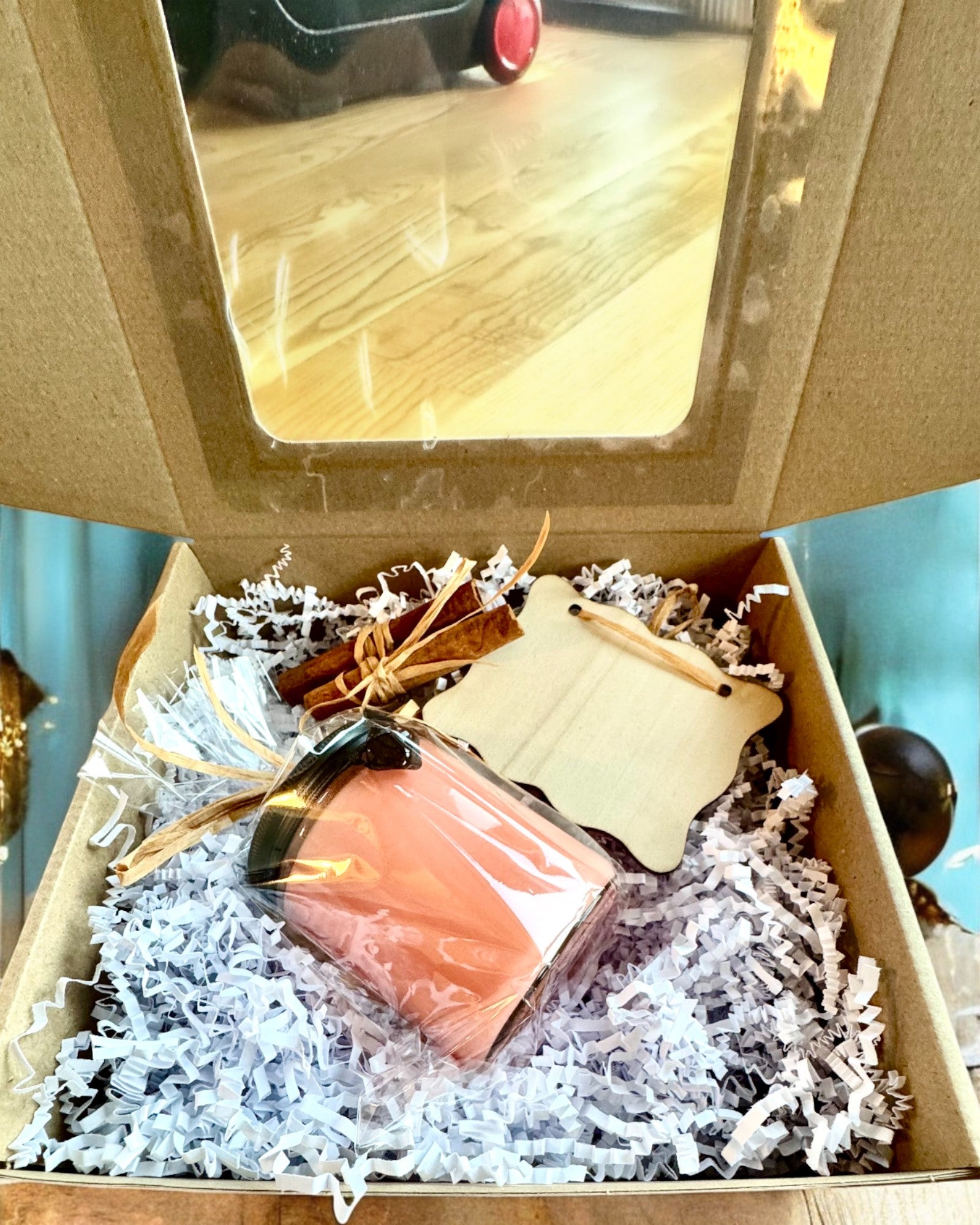 Intentionale Sojakerze 250 ml mit Naturstein – wählen Sie Ihre Energie: Citrin oder Granat, Personalisierung mit Gravur als Geschenk