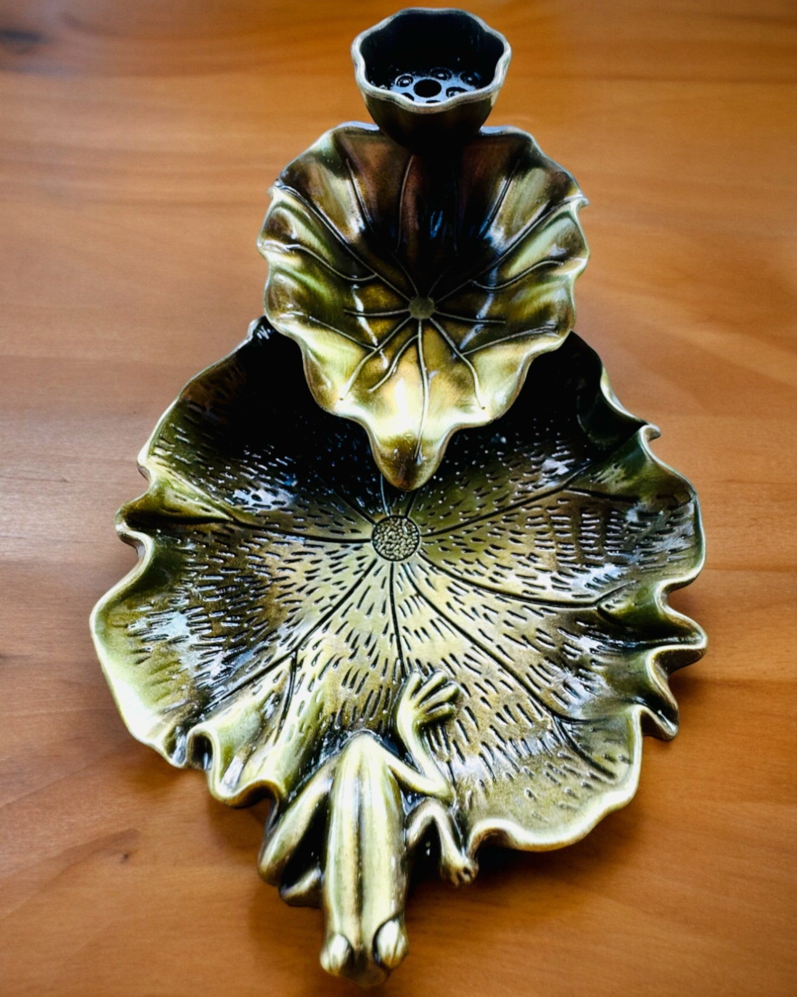 Eleganter Metallhalter für Räucherstäbchen Lotusblatt - 4 Varianten zur Auswahl, Möglichkeit der Personalisierung mit Gravur als Geschenk