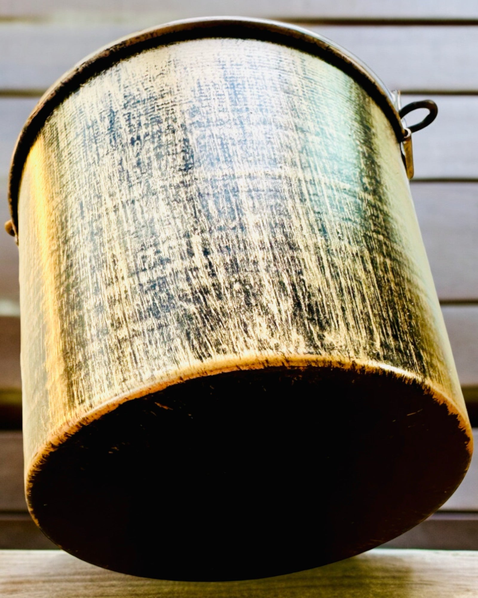 Stilvoller Metall-Aschenbecher "Rustic Charm" 19-23 cm Höhe, 8 Varianten zur Auswahl, Gravur auf Wunsch