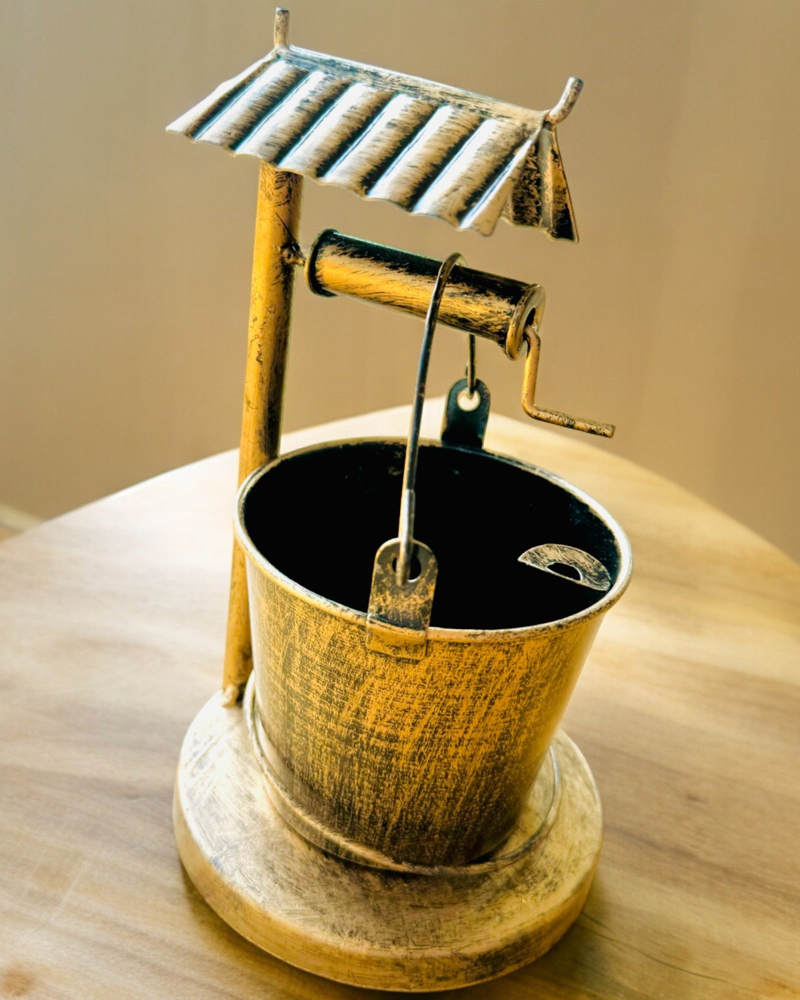 Stilvoller Metall-Aschenbecher "Rustic Charm" 19-23 cm Höhe, 8 Varianten zur Auswahl, Gravur auf Wunsch