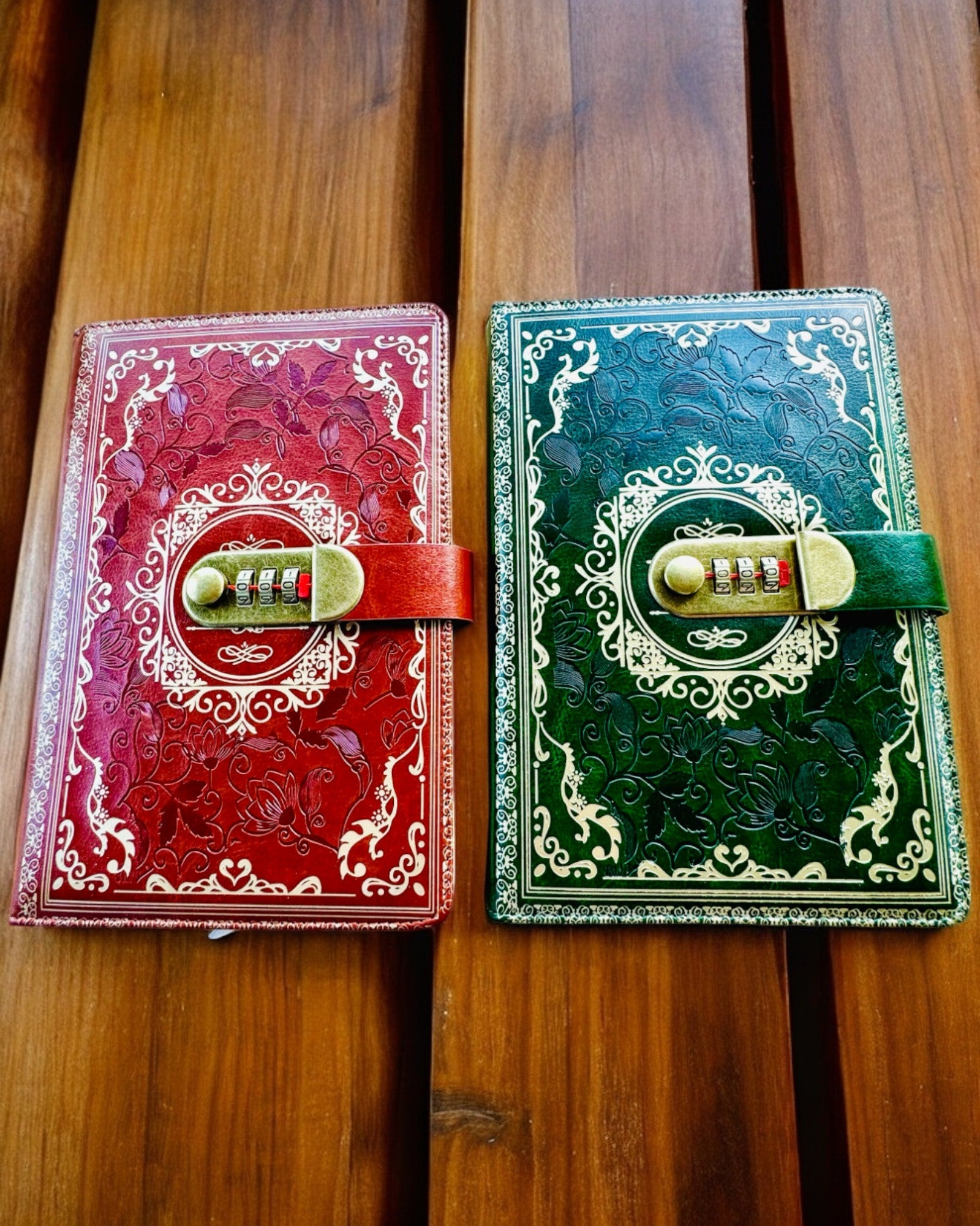 Exklusives Leder-Notizbuch "Sekretnik" A5 mit Zahlenschloss - Personalisierung mit Gravur