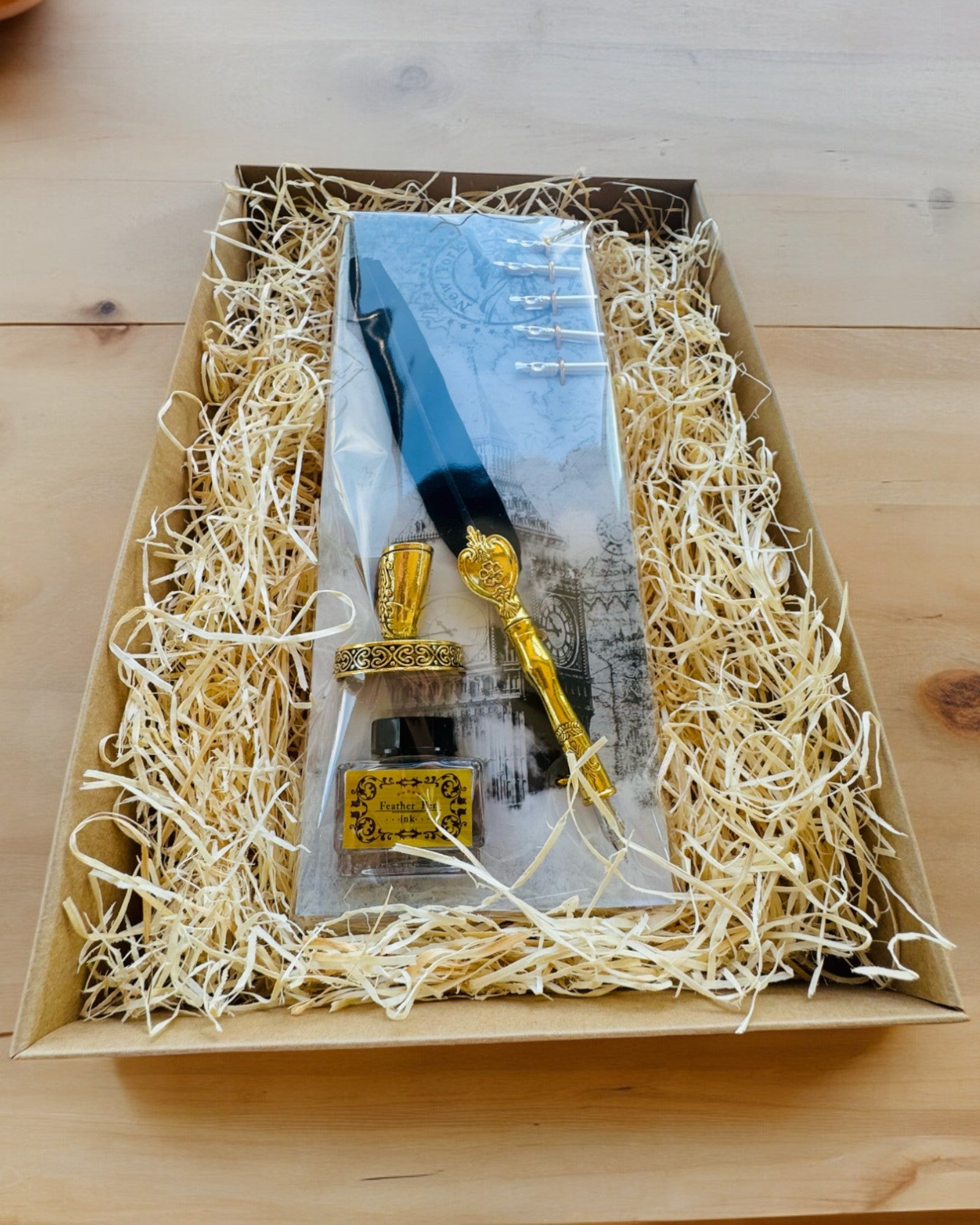 Elegante Gänsefeder mit Zubehörset - Royal Quill, personalisierbar mit Gravur