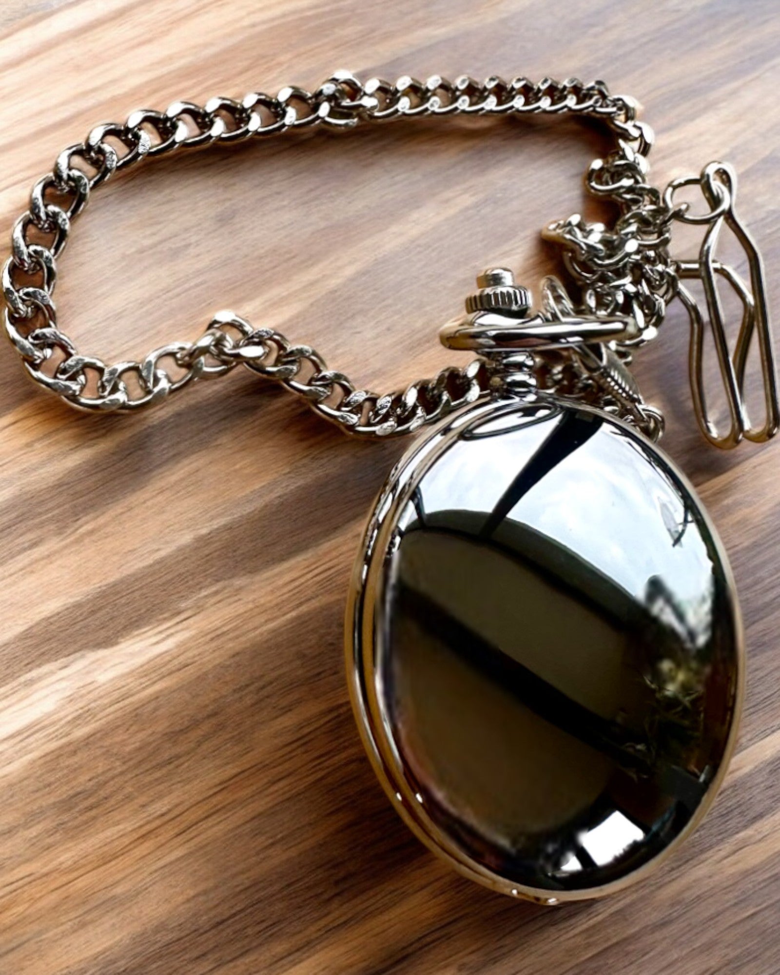 Klassische mechanische Taschenuhr mit Doppeldeckel, manuell, silberfarben