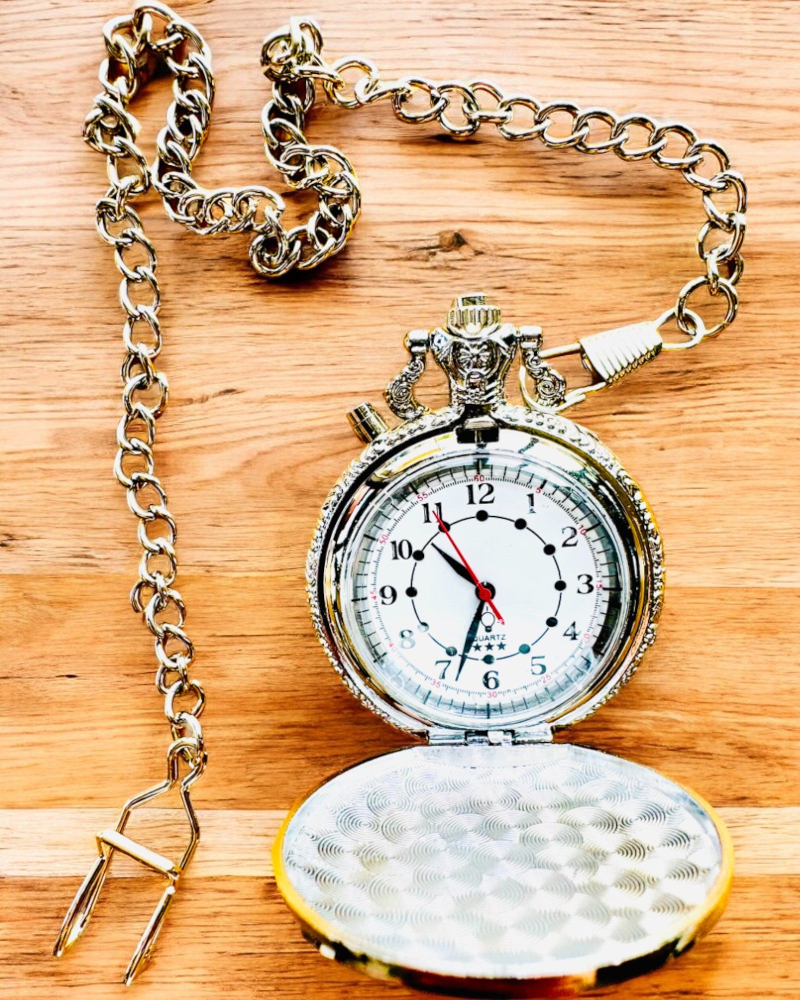 Taschenuhr "Motorrad-Elegant 2" – Gravur als Geschenk, 3 Farbvarianten