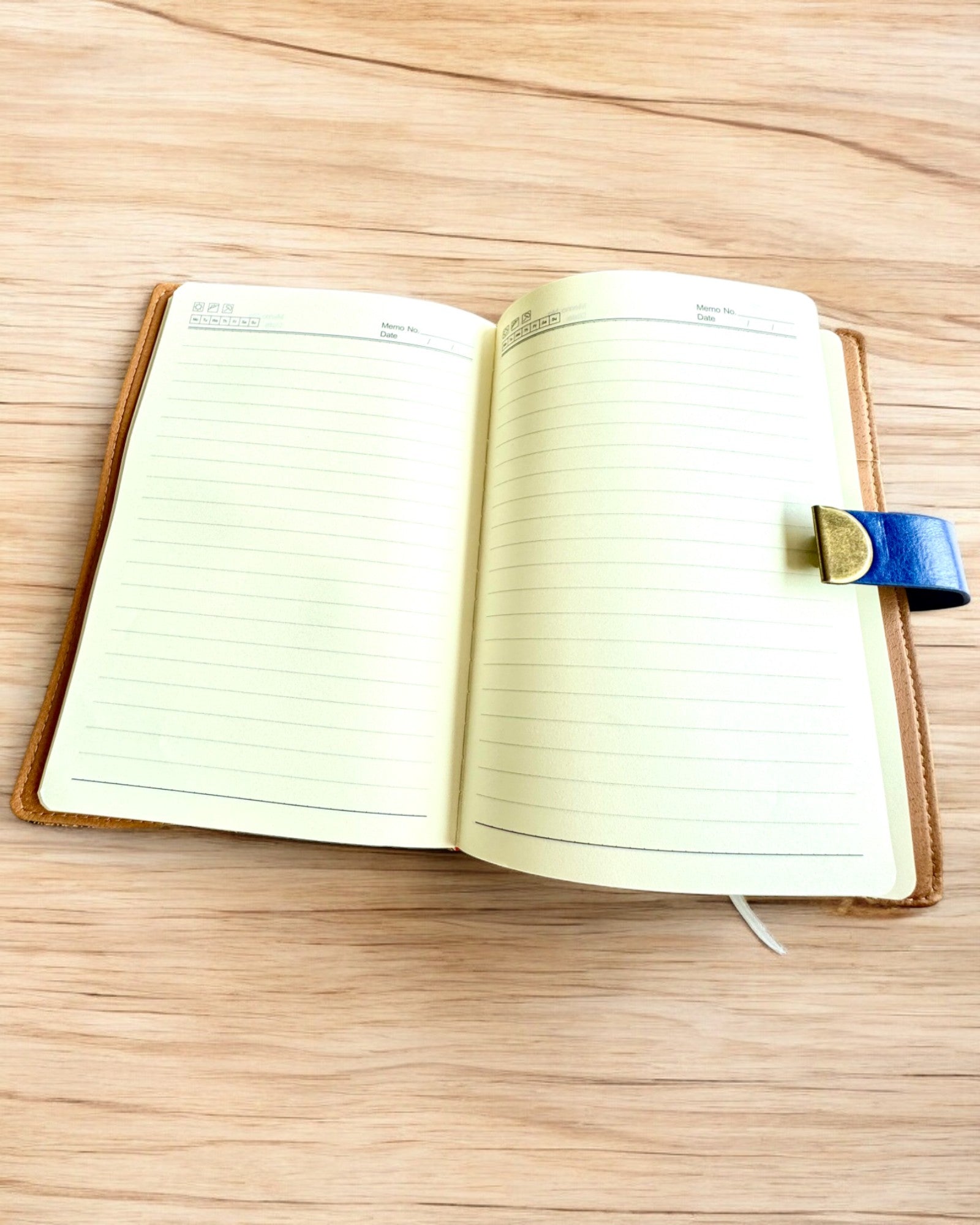 Exklusives Leder-Notizbuch "Sekretnik" A5 mit Zahlenschloss - Personalisierung mit Gravur