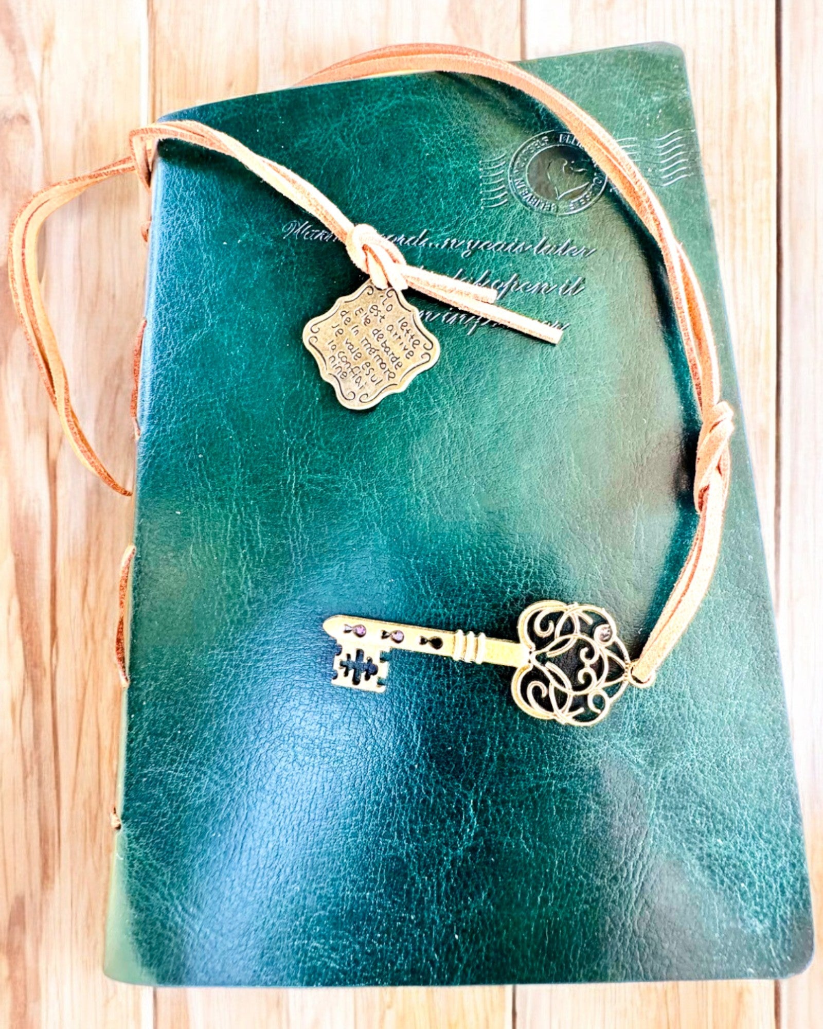 Vintage-Notizbuch "Schlüssel der Vergangenheit" - Gravur als Geschenk möglich, Notizbuch