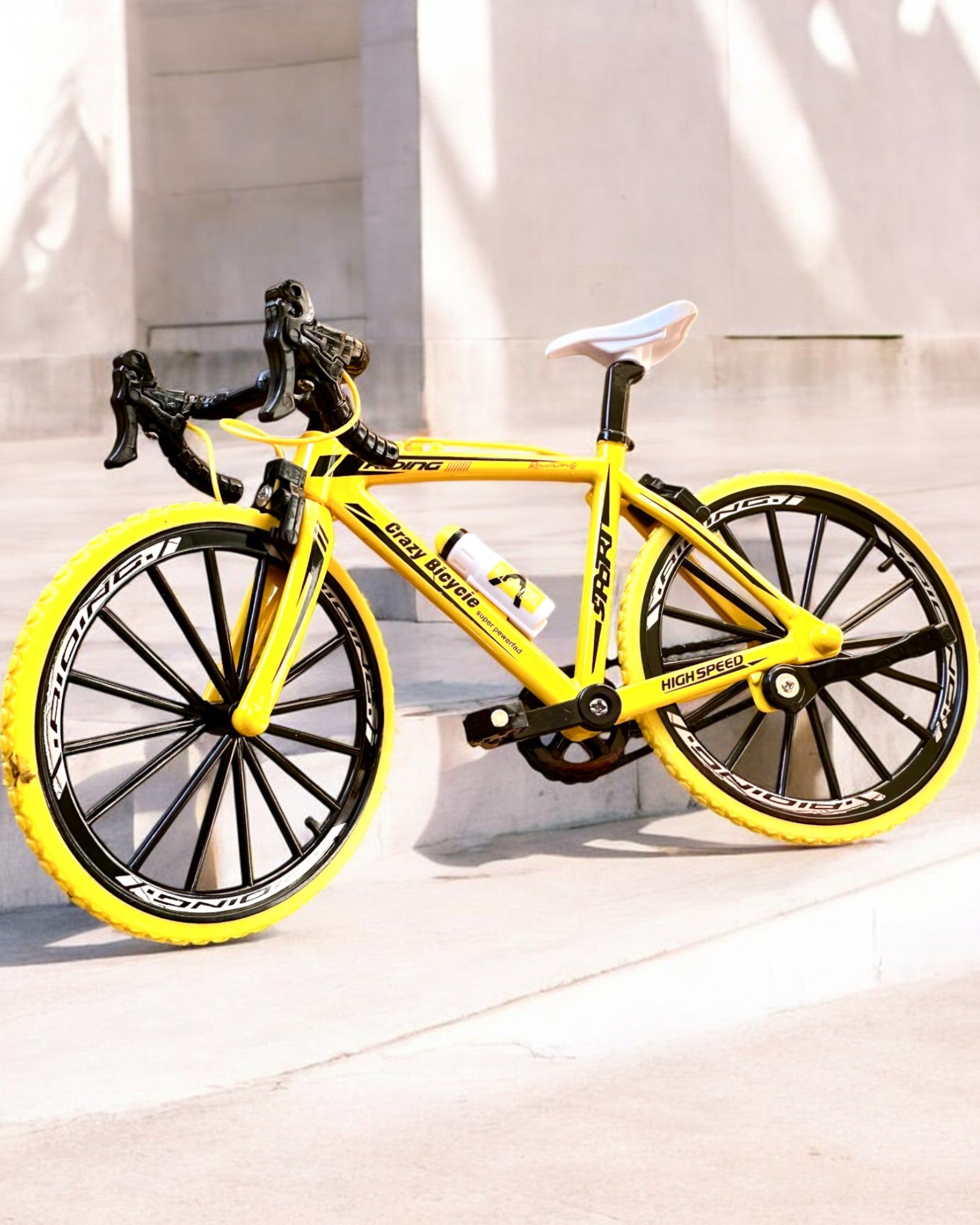 Miniaturmodell Metallfahrrad Roter "SpeedMaster" mit Gravur personalisiert als Geschenk, 2 Farbvarianten