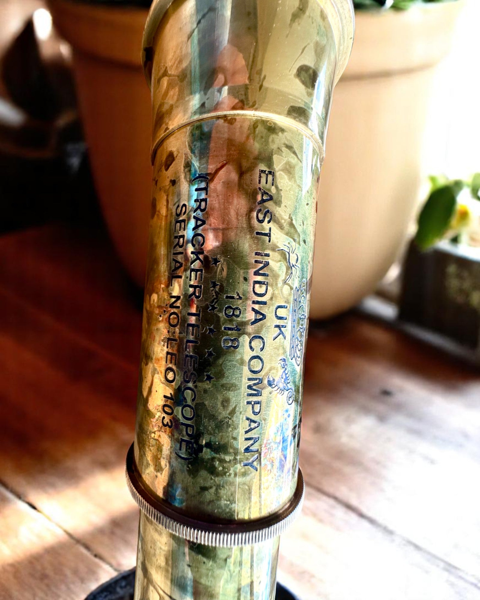 Königliches Fernrohr „Voyager 1818“ – Exklusiv, Messing, 83 cm, handgefertigt, Etui aus echtem Leder – Sammleredition, Personalisierung mit Gravur als Geschenk