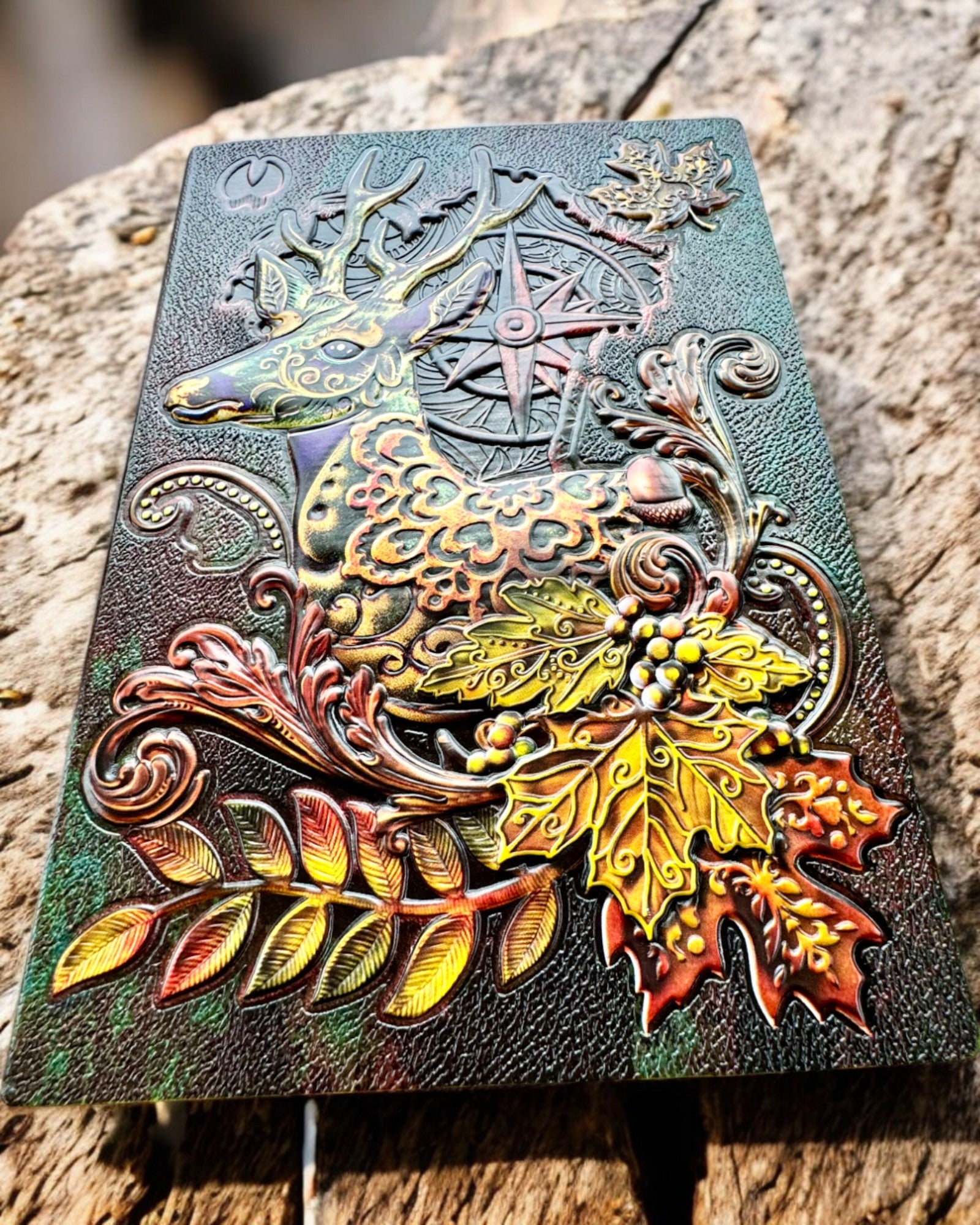 Waldhirsch Notizbuch mit Hirschmotiv, A5 - Personalisierung mit Gravur als Geschenk