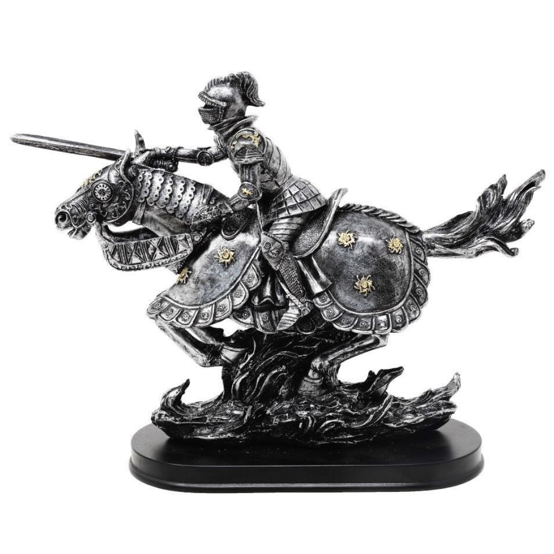 Figur Ritter zu Pferd 31 cm – handbemaltes Polyresin mit personalisierbarer Gravur