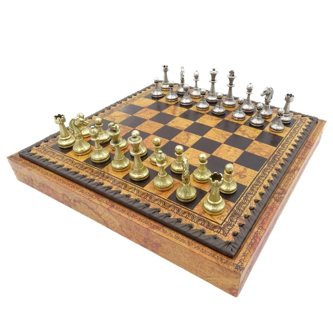 Exklusive Metall-Schachfiguren Italfama 28x28 cm mit personalisierbarer Gravur, braun-schachbrettmuster, Figuren gold-silbrig