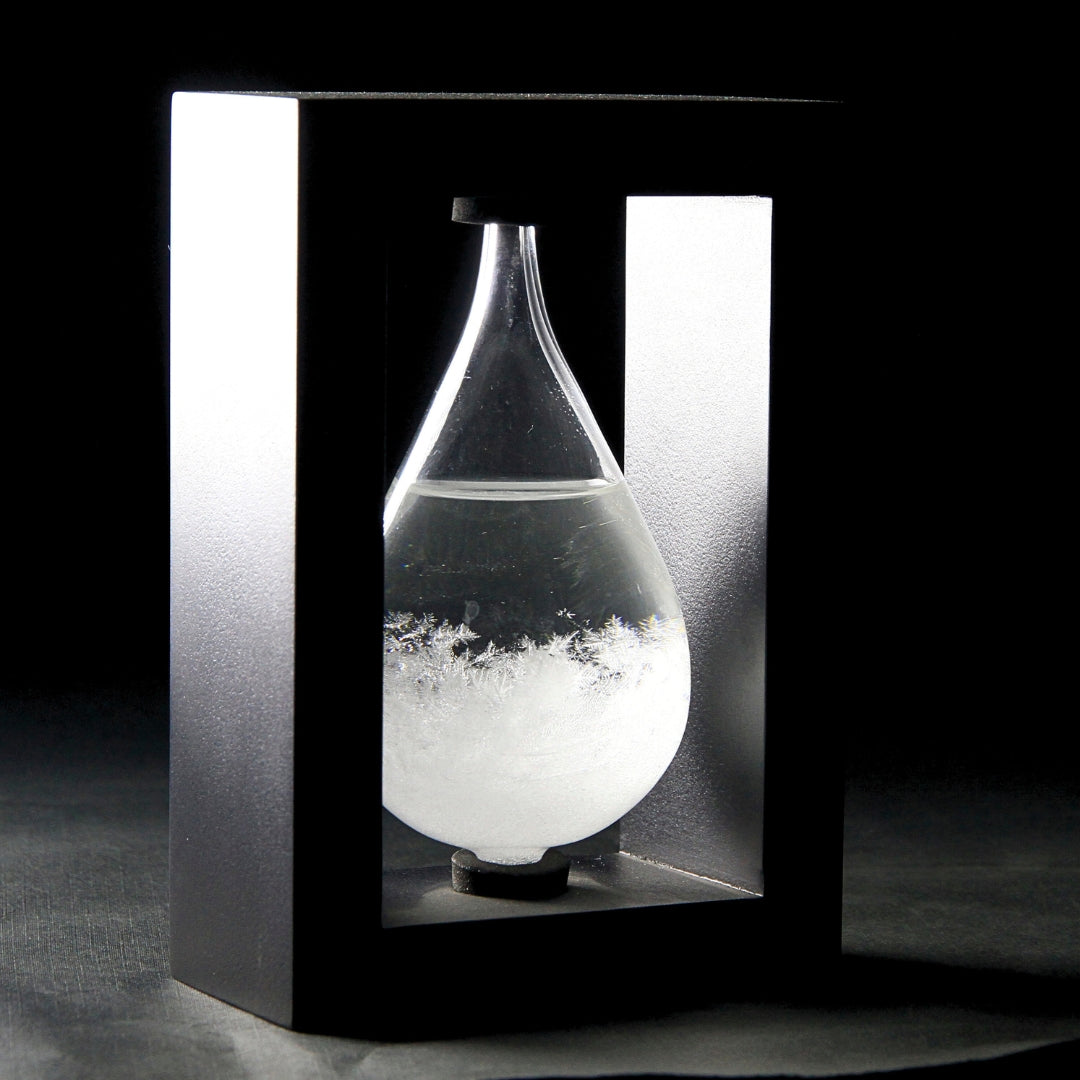 Fitzroy Sturm-Barometer im Holzrahmen – Tropfen Storm Glass mit Gravur-Personalisierung – ideales Geschenk für jeden Anlass – elegante Wetterstation im modernen Stil mit Kristallen, die auf Wetteränderungen reagieren
