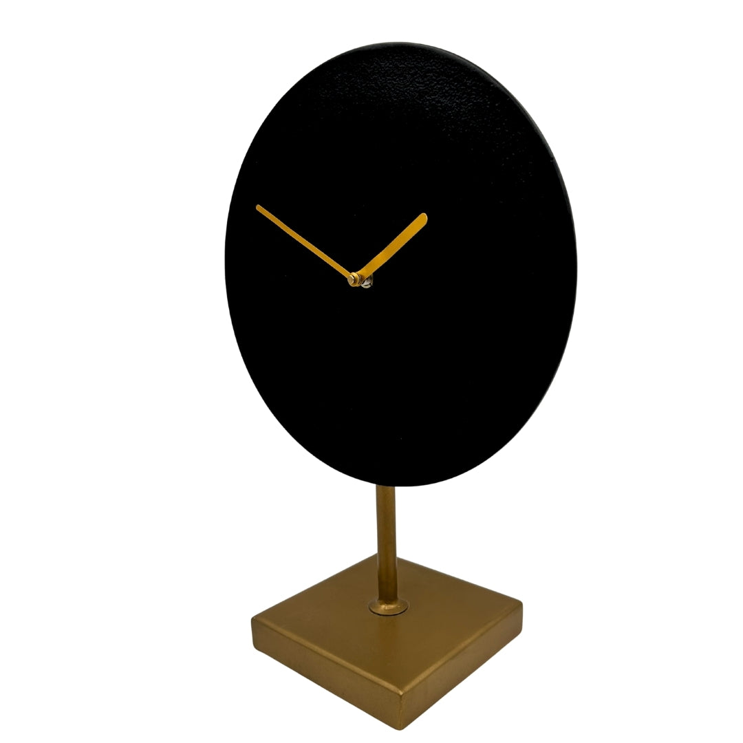 Elegante runde Metalluhr 4122 in Gold und Schwarz mit Gravurpersonalisierung
