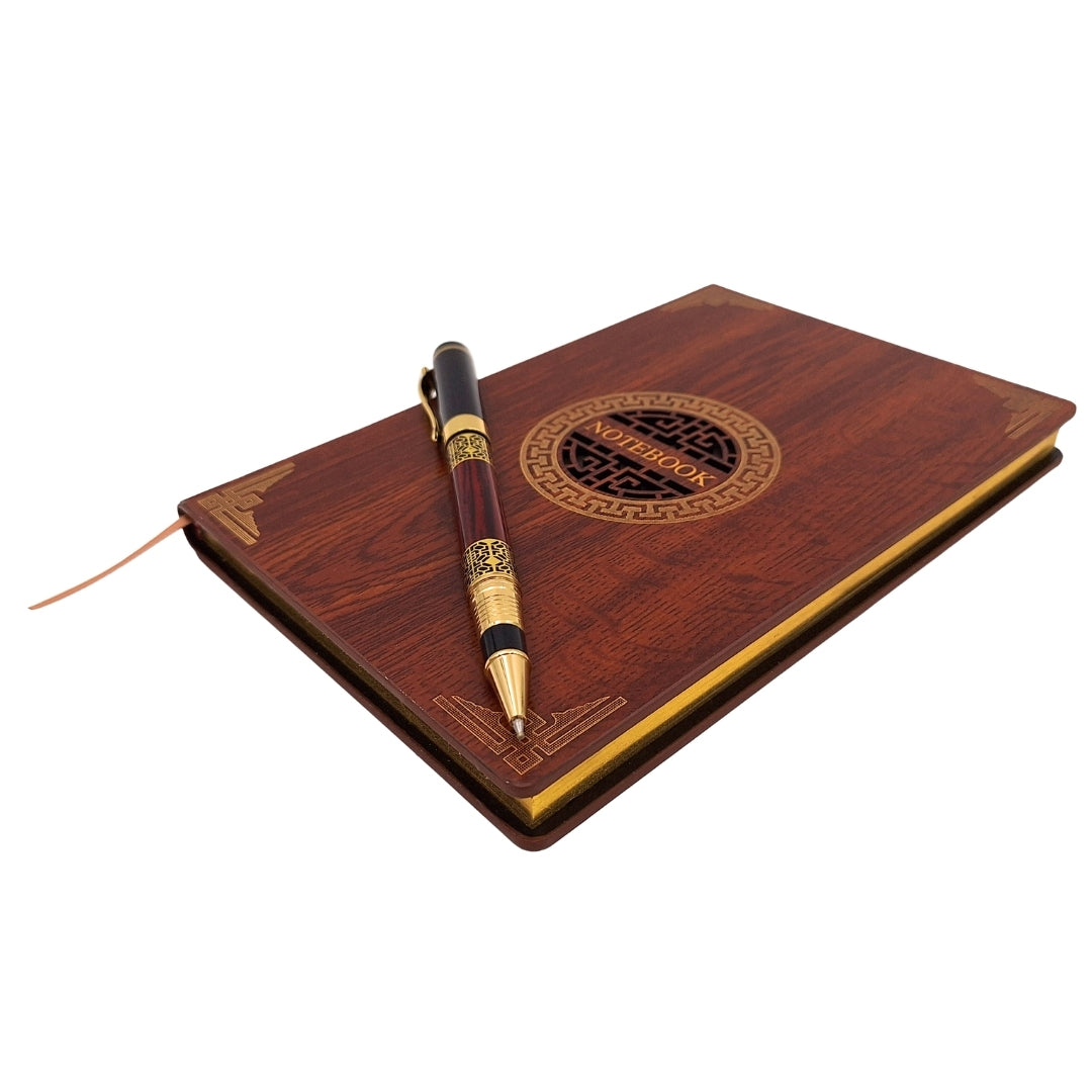 Exklusives Premium Geschenkset A5 Notizbuch mit Holzcover und Kugelschreiber – personalisierbar mit Gravur, ideal als Geschenk für Chef, Lehrer, Künstler – Dunkelbraun mit goldenen Elementen