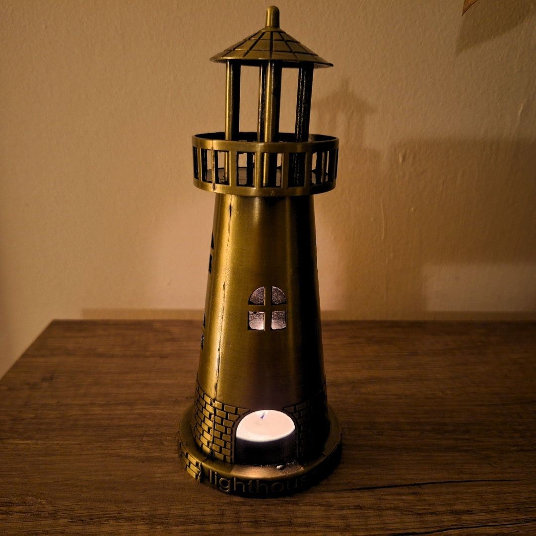 Leuchtturm-Teelichthalter 18,5 cm in antikem Gold mit Gravuroption