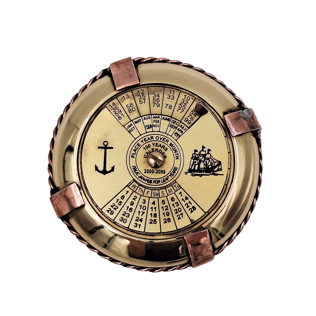 Eleganter maritimer Messingkalender mit personalisierbarer Gravur