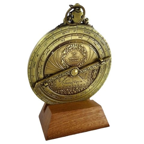 Europäisches Astrolabium H32 – Premium-Renaissance-Replik mit personalisierbarer Gravur – ideales Geschenk mit elegantem Holzsockel – Höhe 12 cm, handgefertigt mit Liebe zum Detail