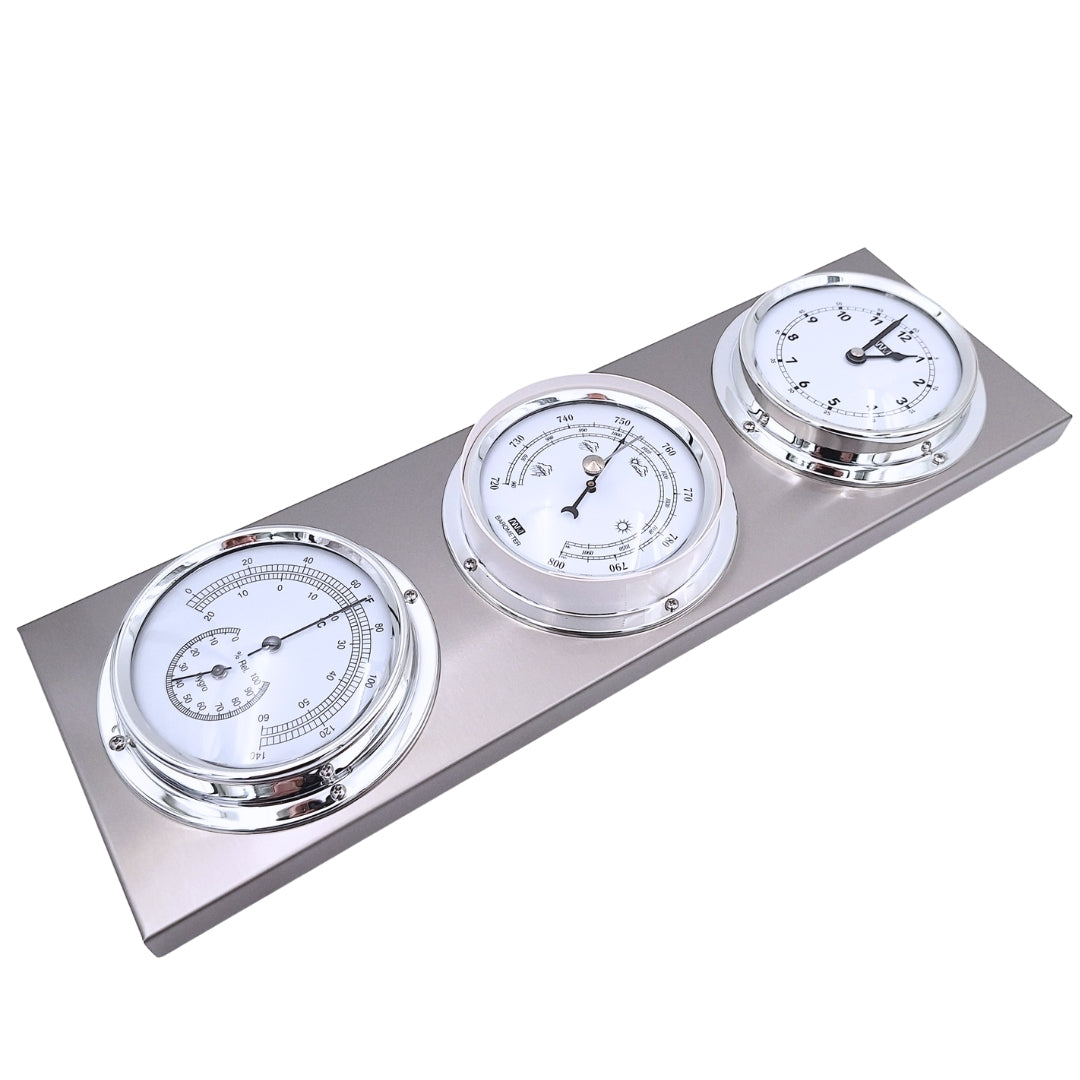 Elegante Außenwetterstation mit Uhr und Gravur