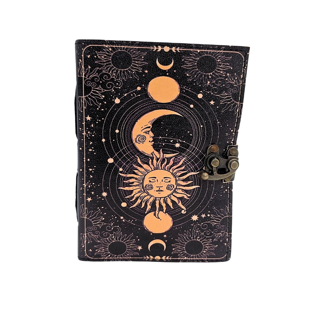 Dekoratives Leder-Notizbuch Sonne und Mond 200 Seiten mit Personalisierung durch Gravur, marineblau, aus Ziegenleder, ideal als Geschenk