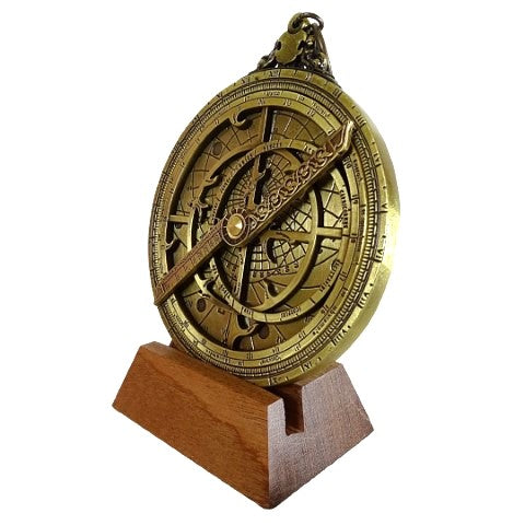 Europäisches Astrolabium H32 – Premium-Renaissance-Replik mit personalisierbarer Gravur – ideales Geschenk mit elegantem Holzsockel – Höhe 12 cm, handgefertigt mit Liebe zum Detail