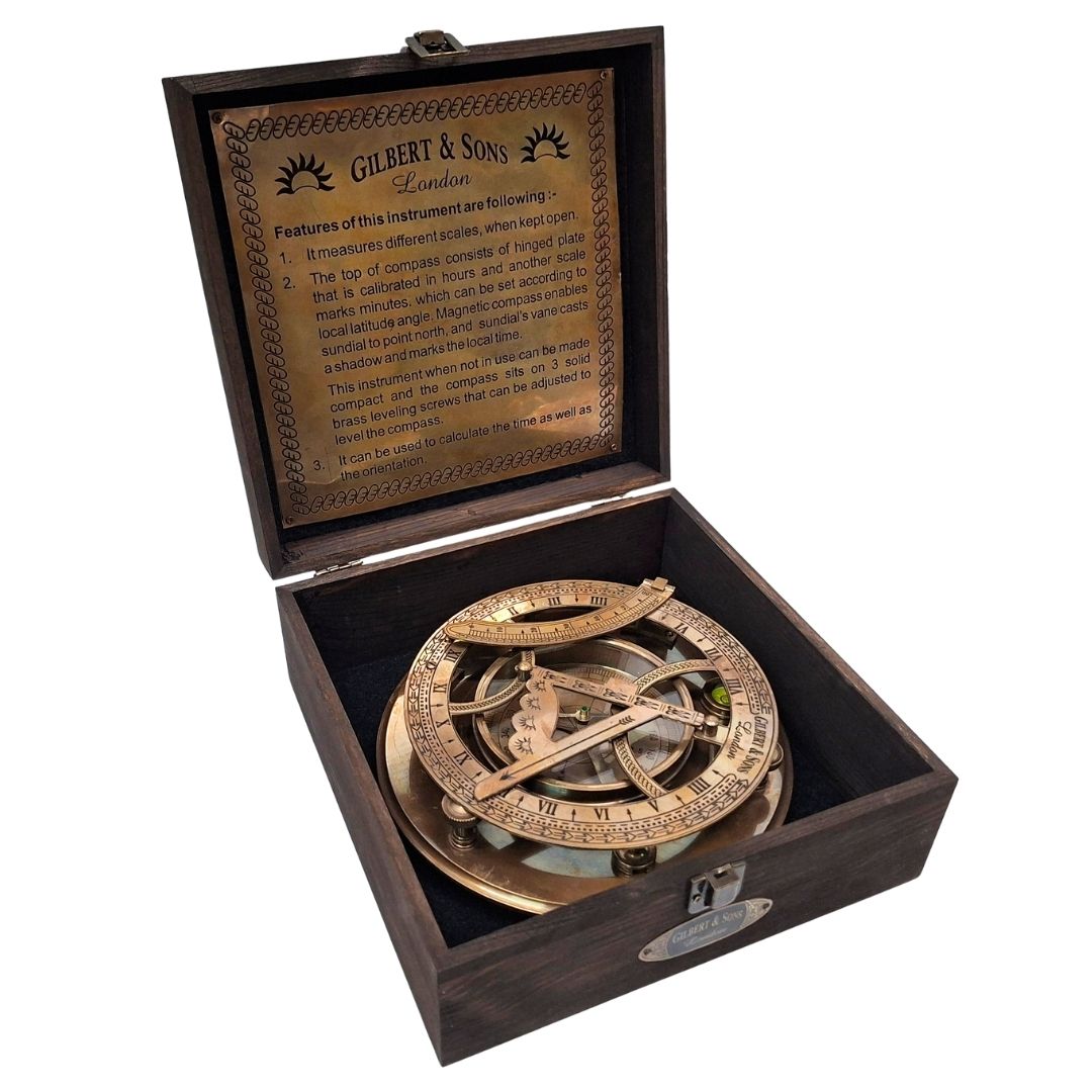Messingkompass 20 cm mit Sonnenuhr in einer Holzkiste mit Möglichkeit zur Gravurpersonalisierung