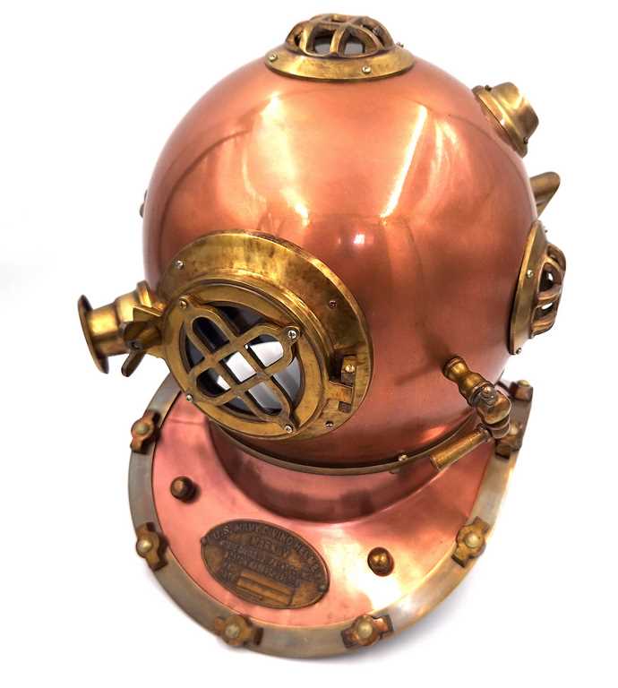Großer Taucherhelm