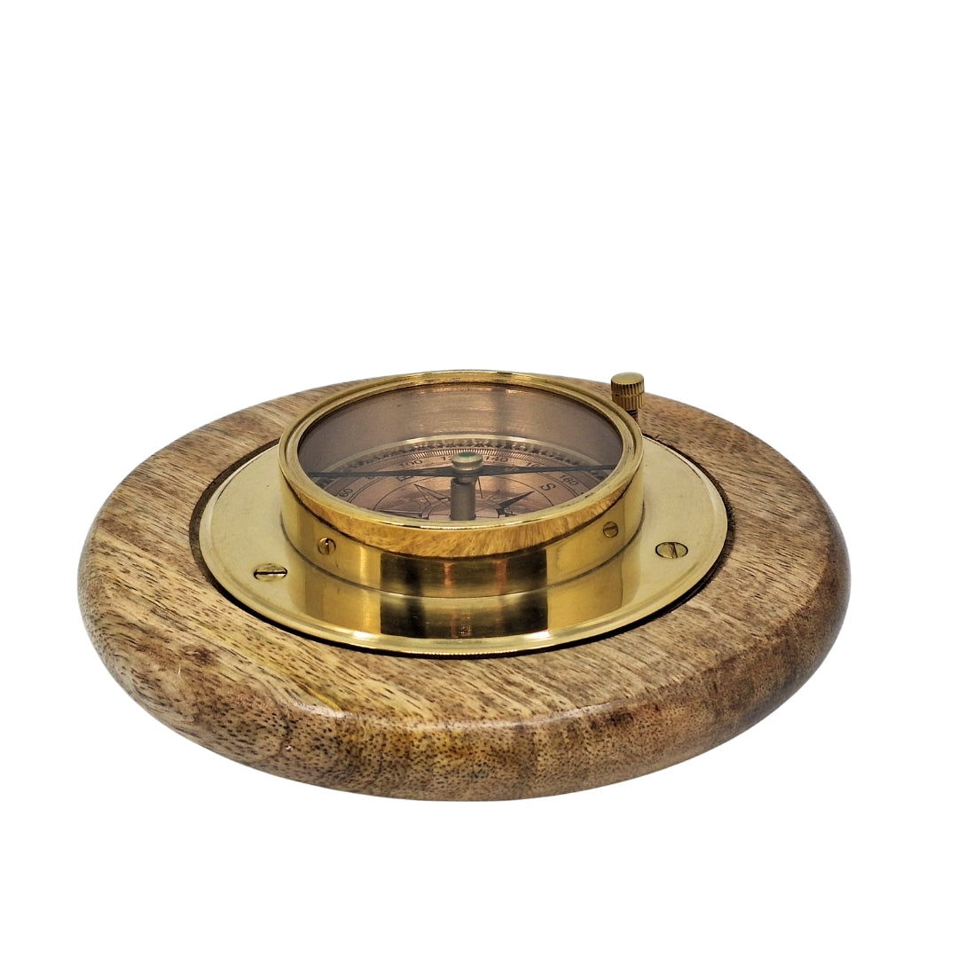 Eleganter dekorativer Kompass mit Messingveredelung, personalisierte Gravur, 15 cm, ideal als Geschenk für Reiseliebhaber, aus Holz und Glas gefertigt
