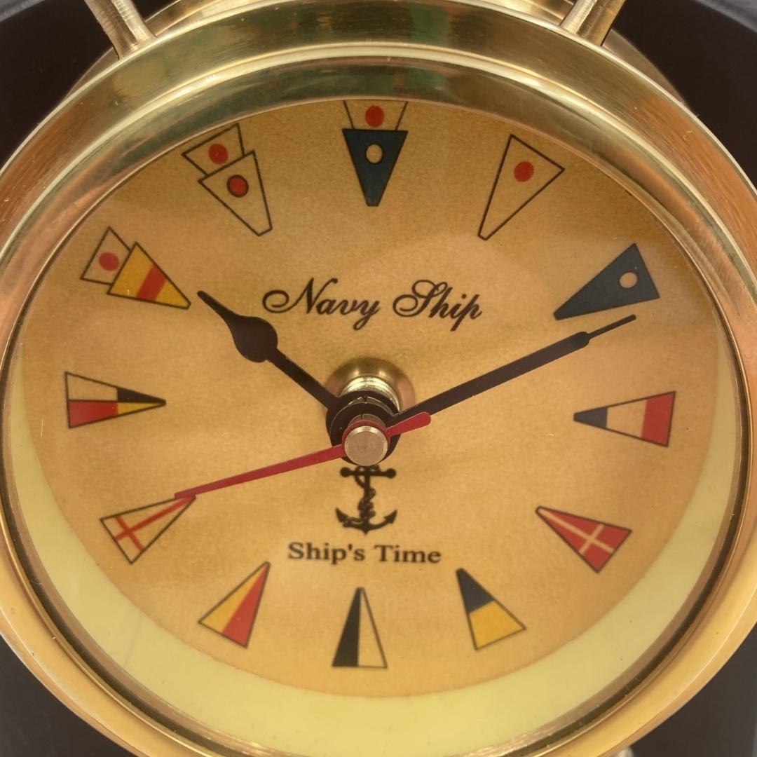 Maritime Messinguhr mit Gravur