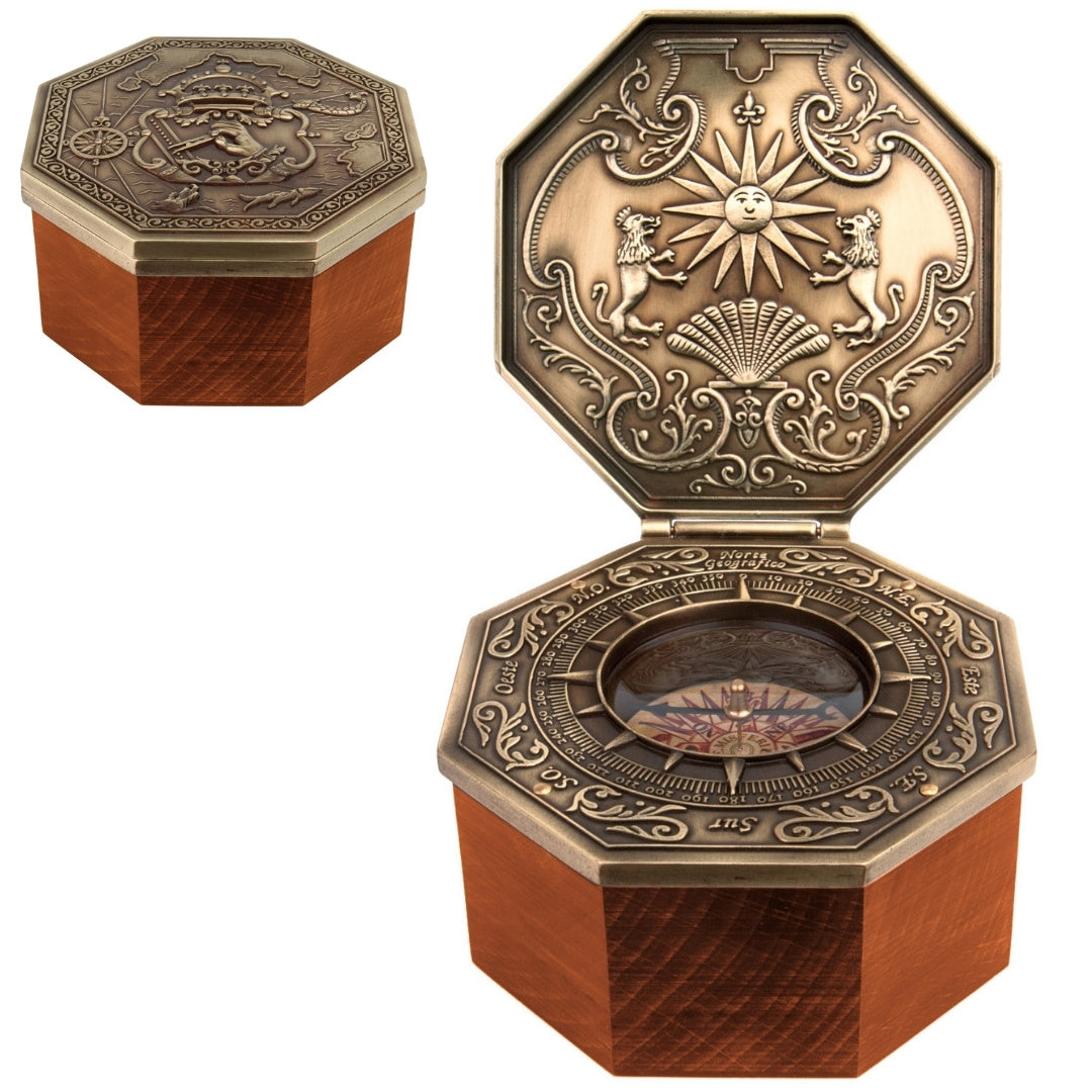 Exklusiver magnetischer Kardankompass mit Gravur – Replik als maritimes Geschenk, Höhe 5,8 cm, Buchen- und Eichenholz, Messing, Renaissance-Stil