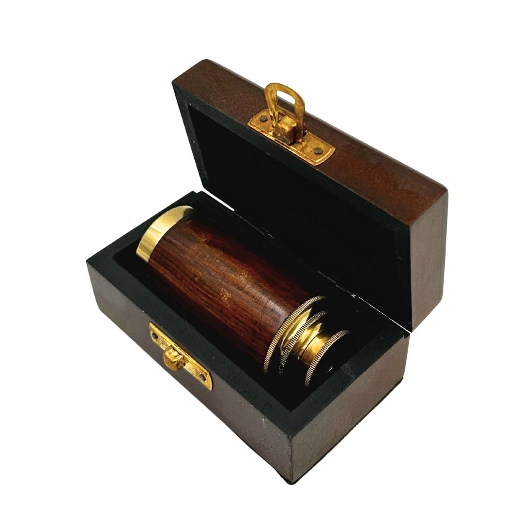 Messing-Lunette mit Gravur in Holzkiste – Elegantes Retro-Geschenk, Ideal zur Büro- oder Arbeitszimmerdekoration, Höhe 15,5 cm, Material: Messing und Holz