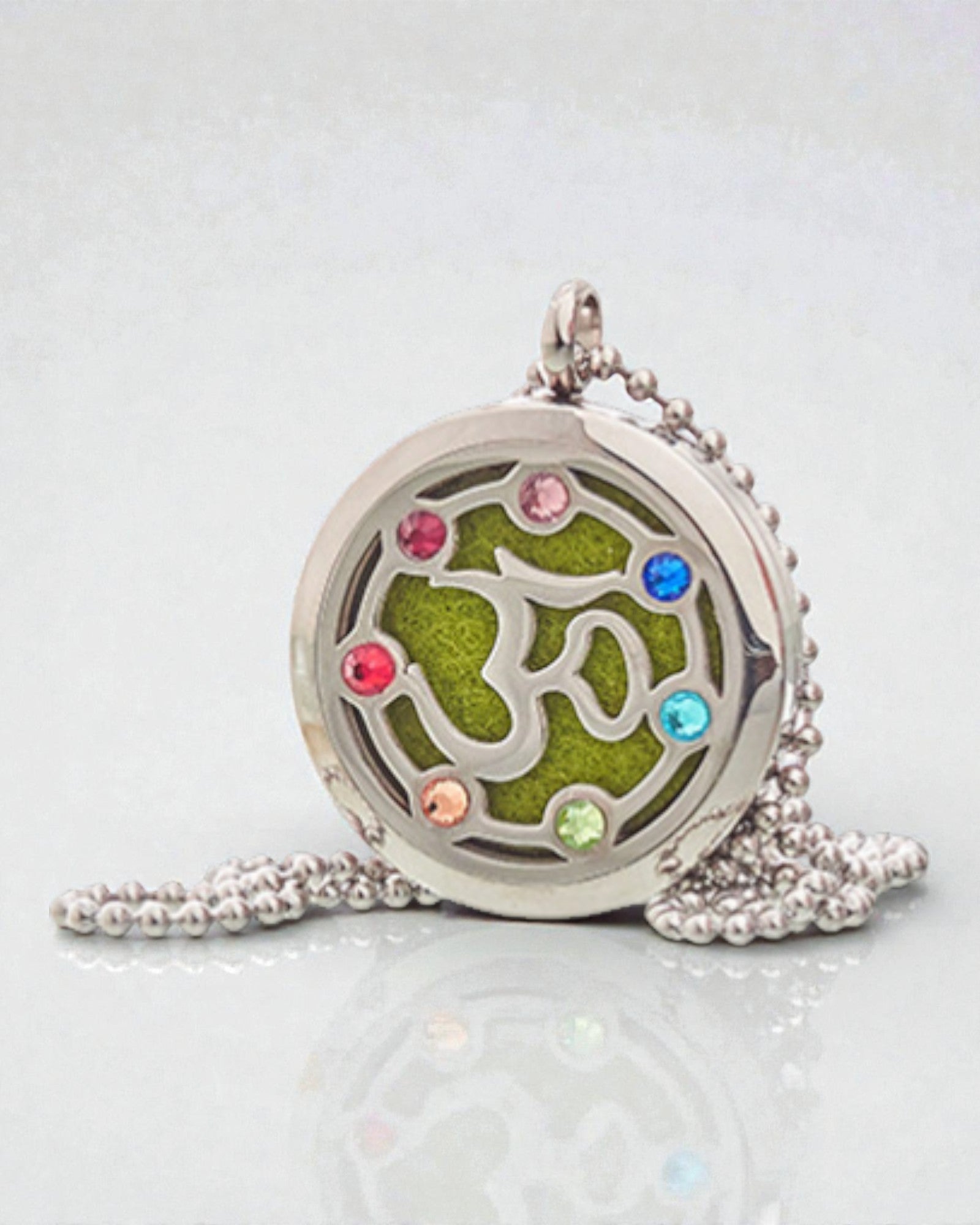 Aromalife Chakra OM-Halskette – Duftmedaillon 30 mm