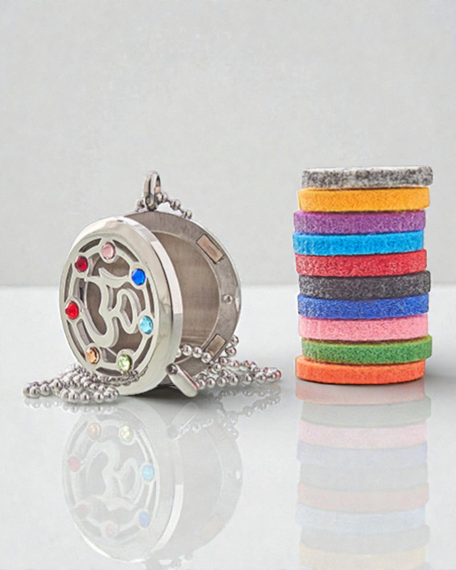 Aromalife Chakra OM-Halskette – Duftmedaillon 30 mm