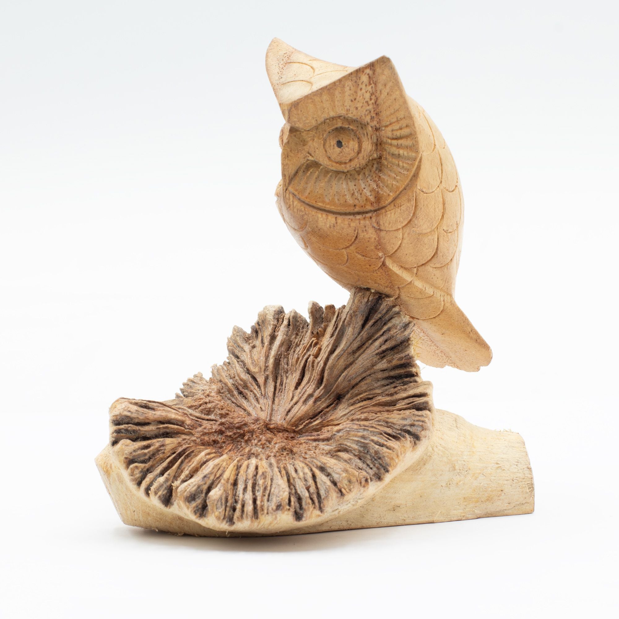 Handgefertigte Eulenskulptur aus einer Baumverwachsung - Einzigartige Geschenkfigur, Höhe 11 cm, natürliche Farbtöne aus Indonesien