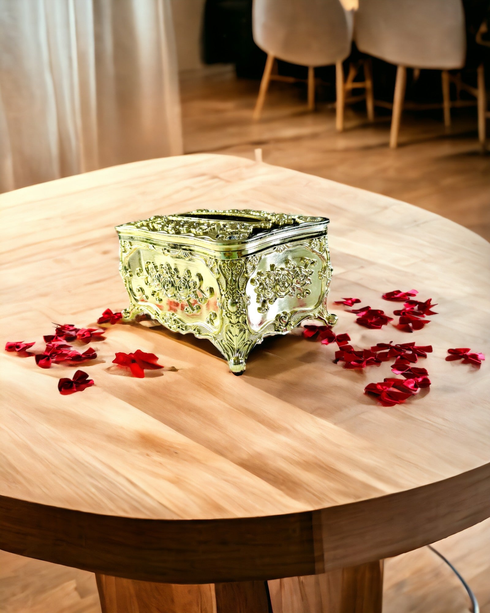 Elegante Taschentuchbox mit geprägten Blumen - Serviettenbehälter