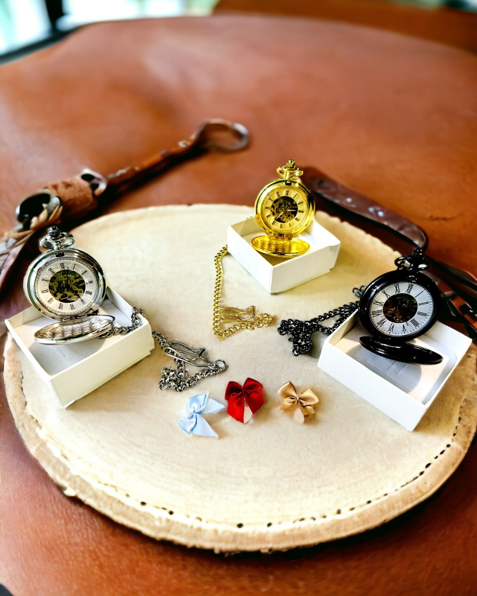 Klassische mechanische Taschenuhr mit Doppeldeckel, manuell, goldfarben, mit Gravur