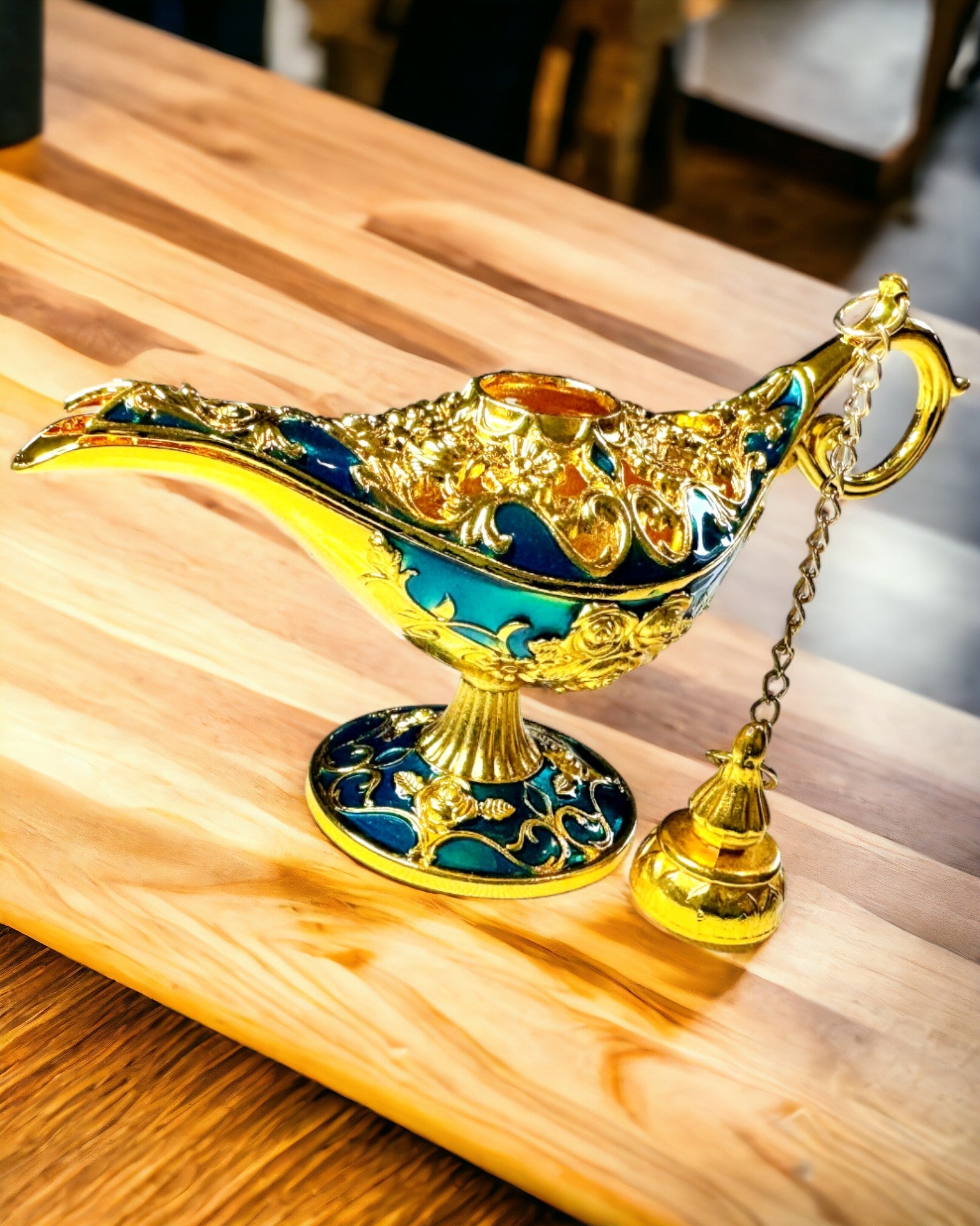 Kleine handgefertigte Aladdin-Lampe - Künstlerisches Metallhandwerk zur Wohnungsdekoration, Gravur