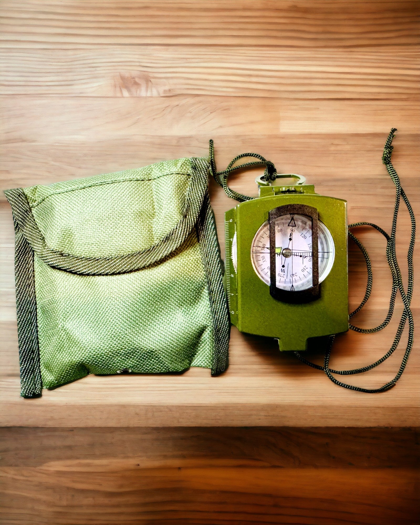 Professioneller Inklinometer-Kompass K4580 - Wasserdicht, Multifunktional, für Geländeeinsätze